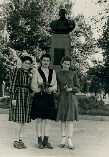 Файл:Fedorova-byust 02.jpg