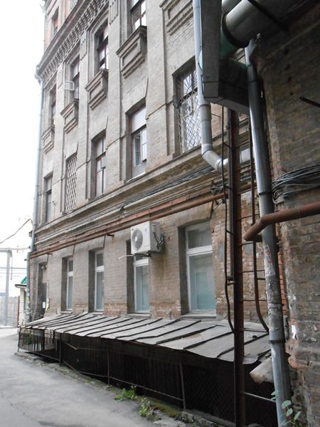 Файл:Voskresenskaya 10 13.jpg