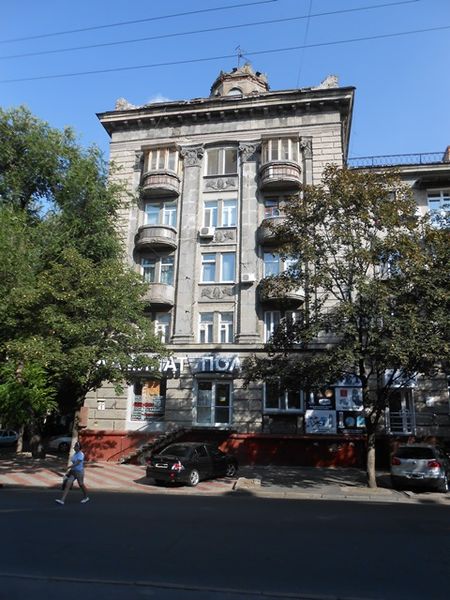 Файл:M-Grushevskogo 07 05.jpg