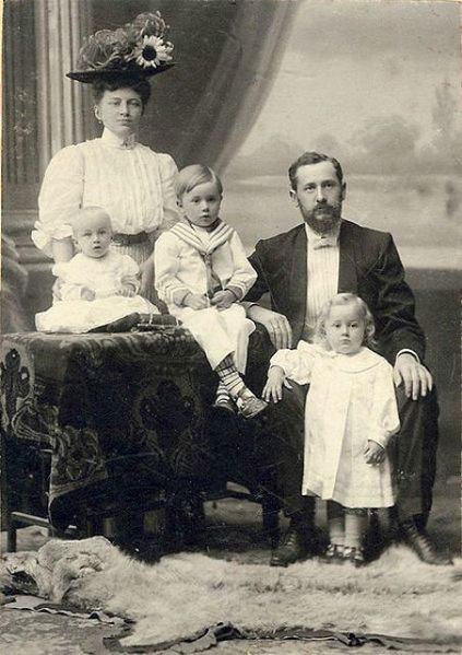 Файл:Tissen-DK 01.jpg