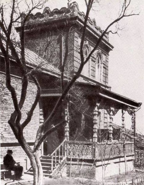 Файл:Shevchenka-ploshcha 05 01.jpg